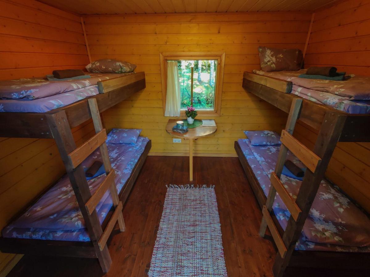 Atsikivi Puhketalu Hotel ฮาเดเมสเต ภายนอก รูปภาพ