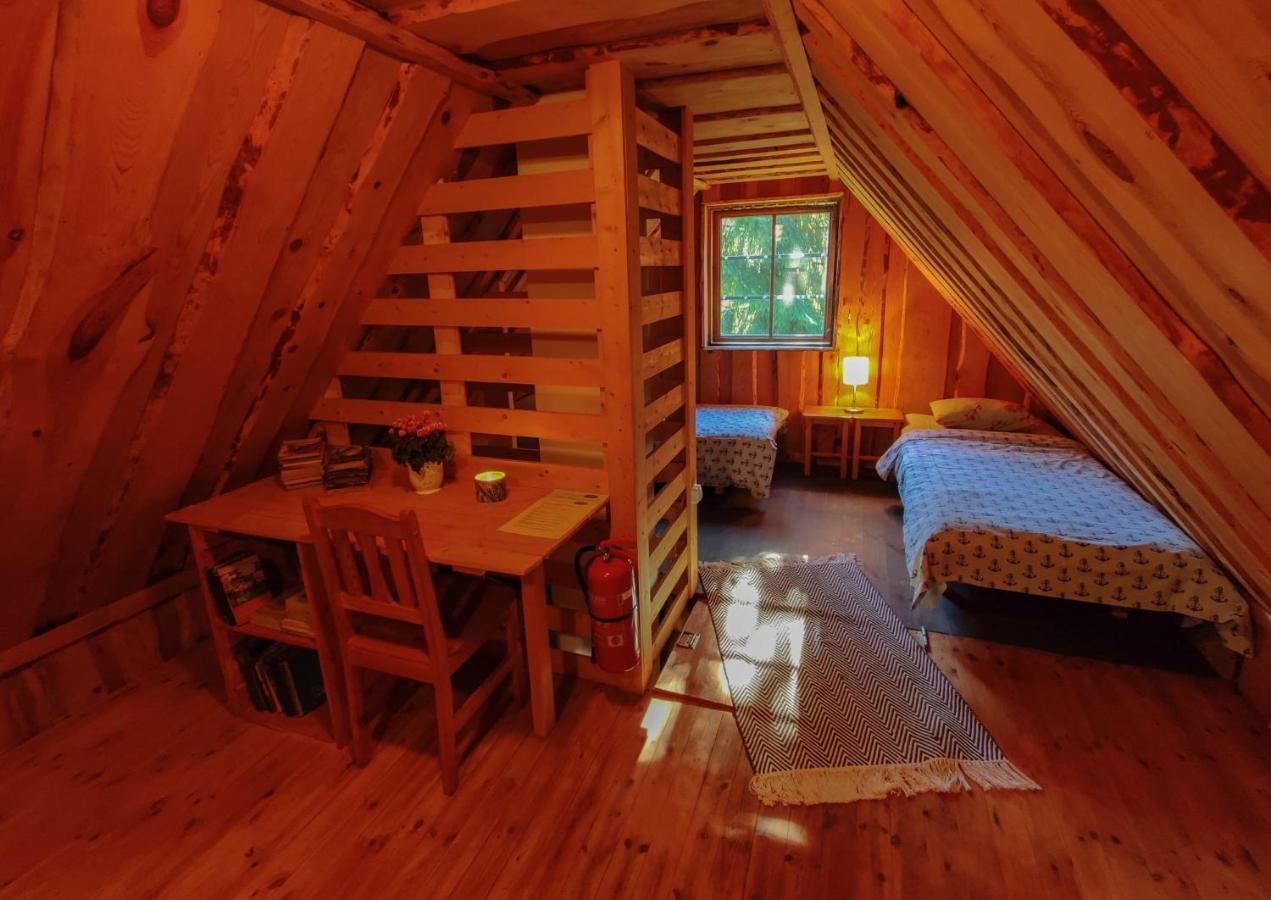 Atsikivi Puhketalu Hotel ฮาเดเมสเต ภายนอก รูปภาพ